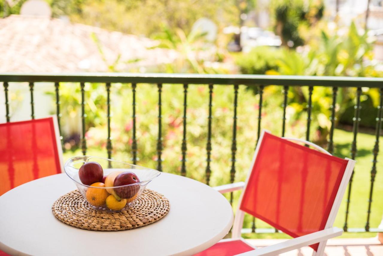 Erisa II Apartment ตอร์เรโมลิโนส ภายนอก รูปภาพ