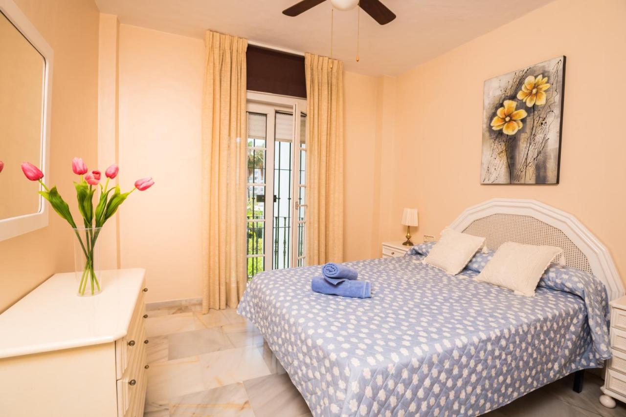 Erisa II Apartment ตอร์เรโมลิโนส ภายนอก รูปภาพ
